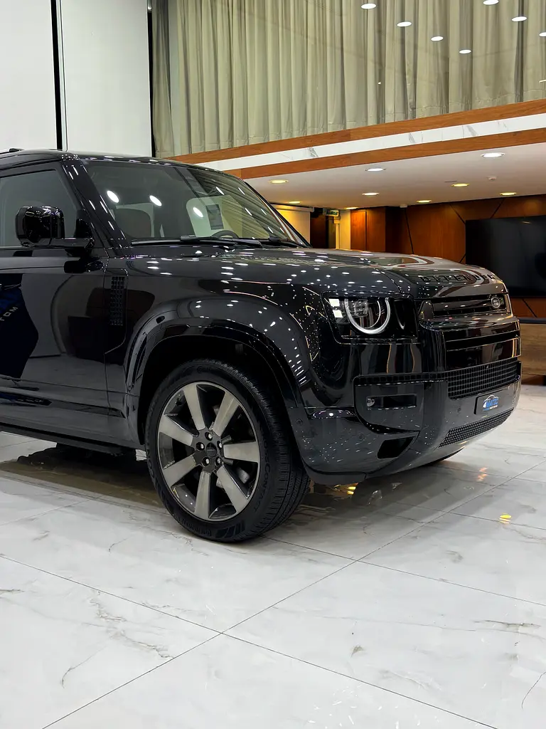 Land Rover Defender 2026