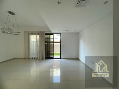 spacious 5 bedroom hall with 9 washroom just 140000