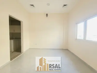 Like a brand new Studio flat// Close kitchen// no deposit Cash// Close to Safari mall// Ready to move