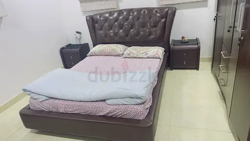Elegant Bedroom Set With Matching Bed Stands