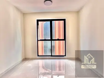 Brand New Building Only Family Close To All University