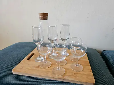 Set of 7 Wine/Drink Glasses with Glass Carafe
