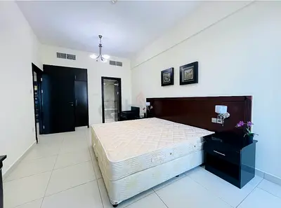 Decent Master’s Room