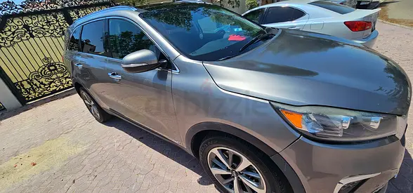 Kia Sorento | 7 Seater | First Owner | Full option | Panaromic Sunroof | AWD | Urgent sale