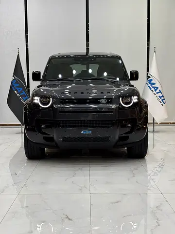 Land Rover Defender P400 X-Dynamic HSE