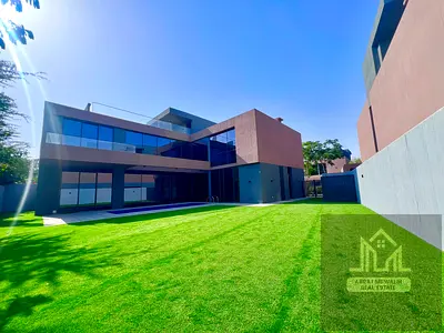 Wow 5 Bhk Lavish Villa With Maid Room & Private Pool In Villa