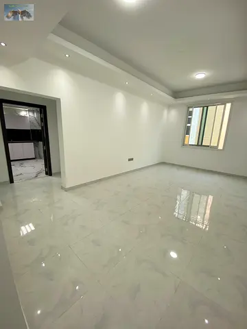 اول ساكن  بالمويهات | غرفتين وصاله | مع بلكونه | تشطيبات حديثه ومساحات  كبيره | بجوار مدارس عجمان