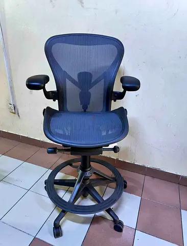 Under Warranty Remastered V2 Version Herman Miller Aeron Stool Chair Fully Adjustable Size B