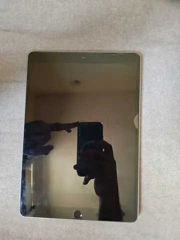 Apple iPad (with Home Button) - Good Working Condition