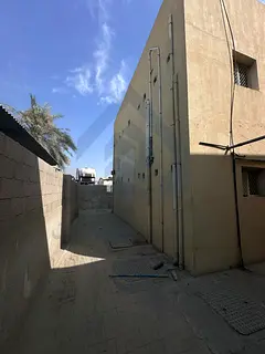 Excellent investment opportunity | Ready-to-move-in workers' accommodation for rent | 19 rooms i