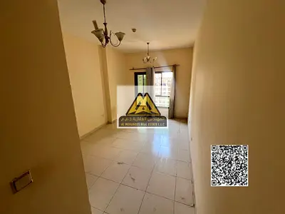 شقة للإيجار السنوي في إمارات سيتي – برج B6، موقع مميز مناسب للعائلات مع إطلالة مفتوحة على الحديقة وشارع الشيخ محمد بن زايد.