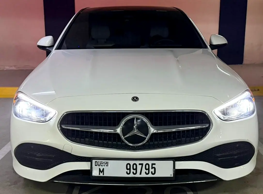 Mercedes-Benz C-Class 2025 — photo 1 of 20