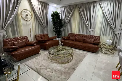 Upgraded Fully Furnished 5br Villa | Corner Plot |