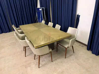Excellent condition Dining table with 8 chairs