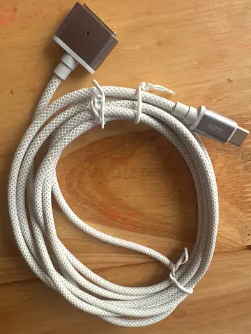 Lisen USB-C to magnetic 3 Cable (macbook pro)