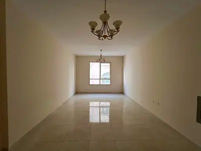 Free parking, 2 bedrooms and living room with spacious layout, balcony with open view, modern finishing, built-in wardrobes, prime location, close to