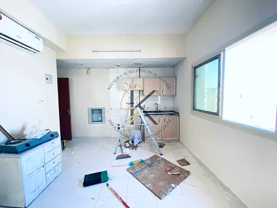 Lavish Studio Flat | With Split AC | Full Family Building | Nearby Park |