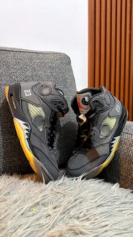 Jordan 5 x Off-White Muslin - 10.5 US