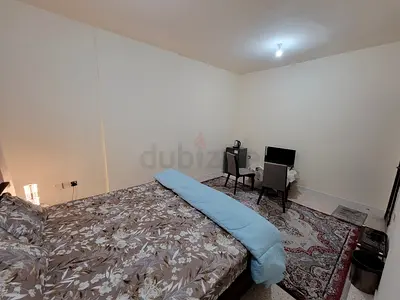 Room available in khalidya for excutive family,bachelore