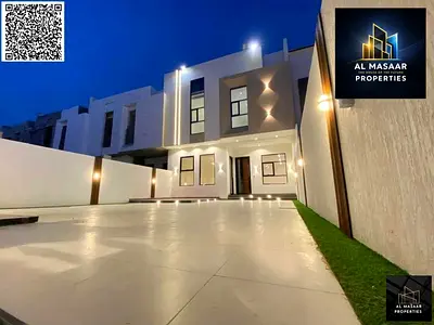 تاون هاوس بمساحة كبيرة جدا جاهزة للسكن بسعر شامل رسوم التسجيل والتمليك على الشارع الرئيسي