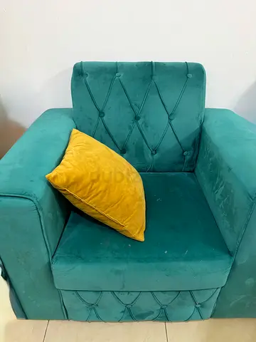Teal Velvet 5 seater (3+1+1) sofa with table (Good Condition)