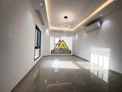 فيلا كورنر للإيجار في الحليو 2 عجمان 4 غرف ماستر وتراس كبير في موقع سكني مميز
