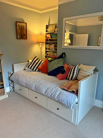 Ikea White Hemnes Daybed with Ikea Mattress