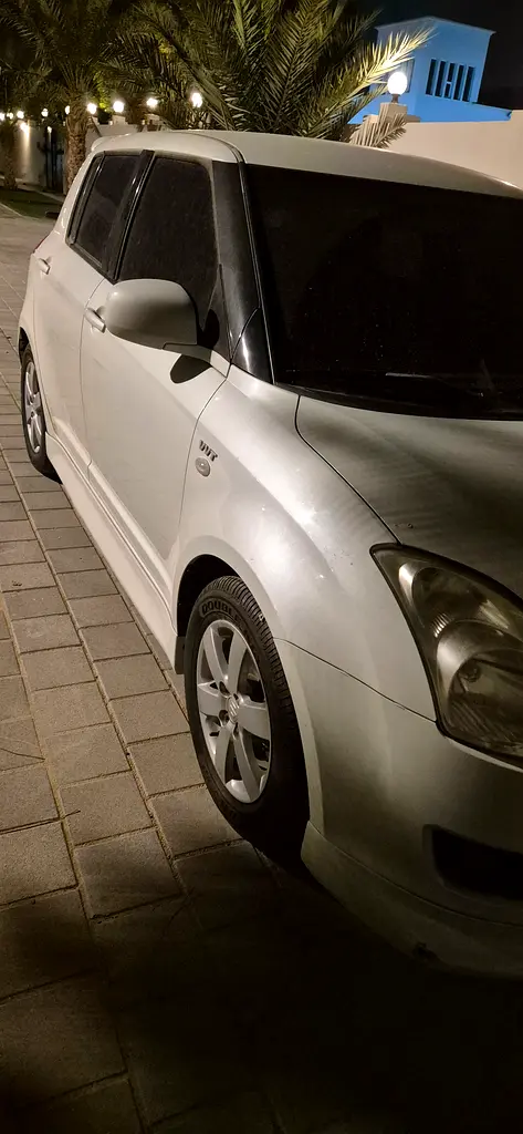 Suzuki Swift 2007 — photo 1 of 5