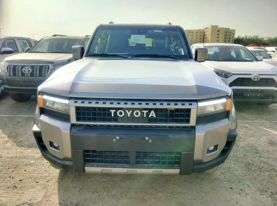 Toyota Prado 2026 — photo 1 of 10