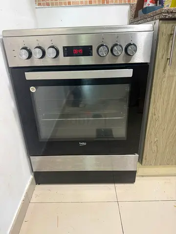 Beko freestanding electric oven and hob - good condition