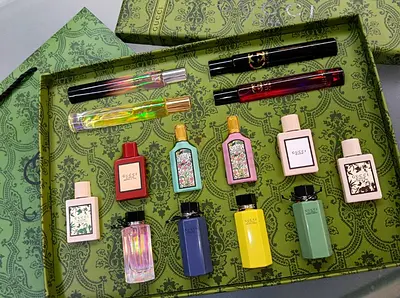 Gucci fragrance mini set (assorted sample vials) — new in box