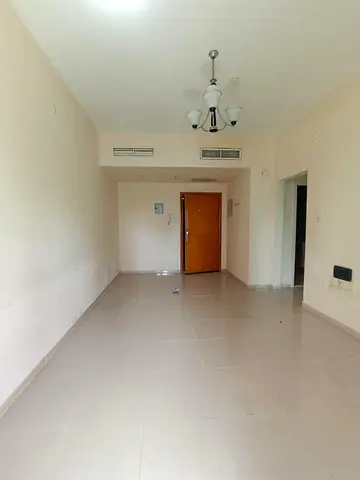 تشطيب راقٍ + تصميم عصري + تكييف مركزي، غرفة وصالة للإيجار في الخان، مساحة ممتازة وحمام، موقع مميز قريب من الخدمات. 🏡✨