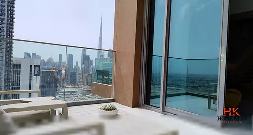 Distress Deal | Loft Style | Fully Furnished | Burj View