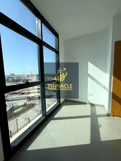 Modern 1-bedroom apartment | 2 Bathrooms | 4 Cheques | Ready to Move-in