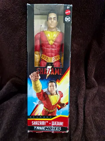 Shazam figurine