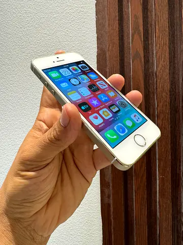Apple I phone 5s Excellent condition 64GB