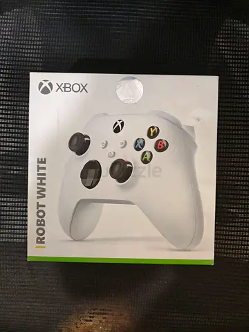 Xbox series x controller white.
