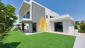 Luxury 4BR Villa with Private Pool &amp; Golf Access | Yas Island