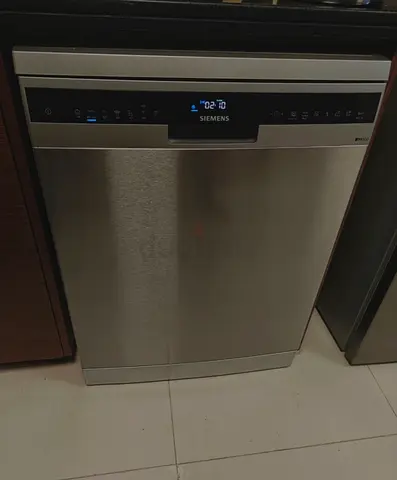 Siemens iq300 dishwasher three rack German made with wifi system