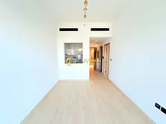 Community View | Multiple Cheques | Move In Ready