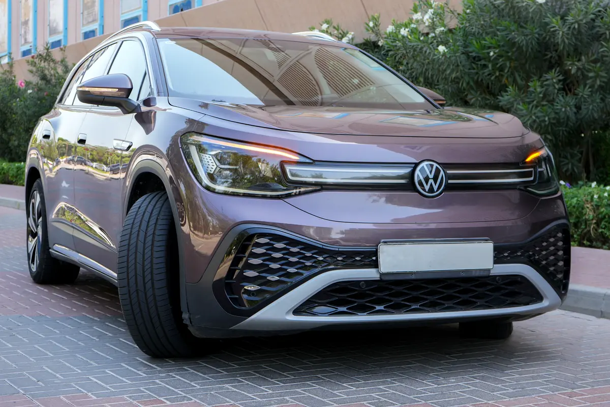 Volkswagen ID.6 2022 — photo 1 of 11
