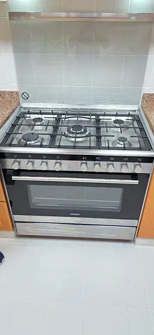 Siemens full gas cooking 90 by 60 cm