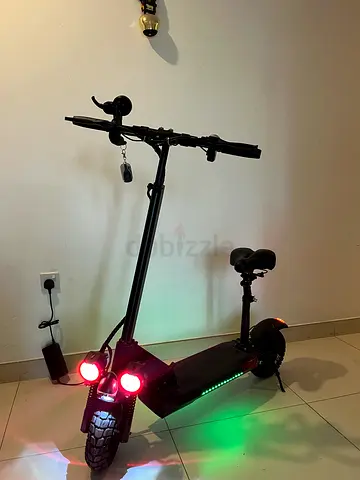 Crony electric scooter for sale!As good as new.