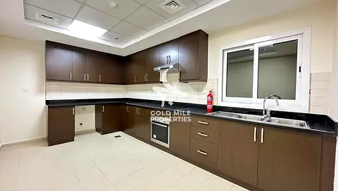 Special Deal - 2 Months Free - Chiller Free - Larger Layout - Family Building - Gym Pool Parking