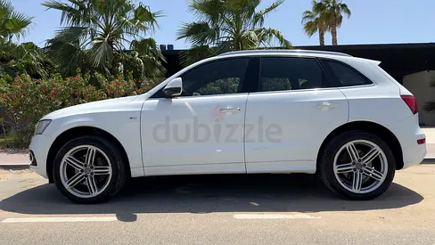 Urgent Sale!!! Audi Q5 45 TFSI Quattro S-line V6 GCC Specs Well Maintained For Only 24500Dhs