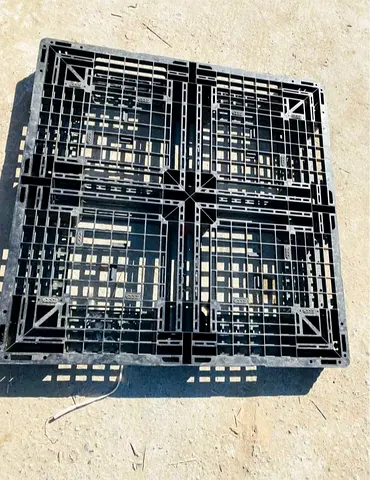 plastic pallets used