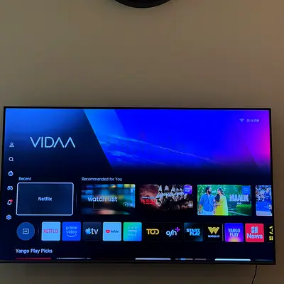 55-inch UHD Smart TV with VIDAA OS - Good Condition
