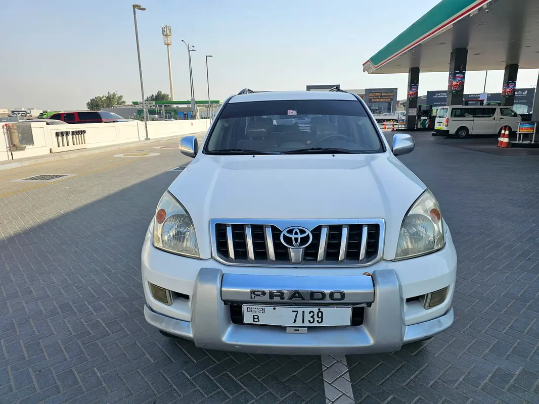 Toyota Prado 2008 — photo 1 of 8