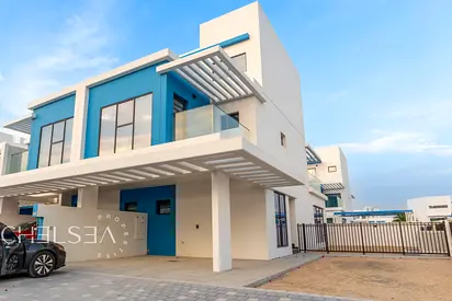 CORNER END UNIT | LARGEST PLOT | READY TO MOVE