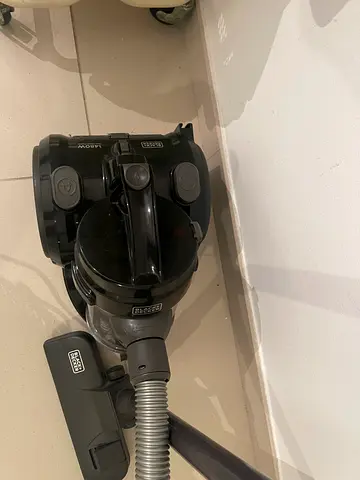 Vacuum cleaner - Black  Decker